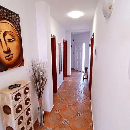 Gemuetliches In Mit Grossem Garten Und Meerblick By Interhome