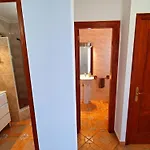 Gemuetliches In Mit Grossem Garten Und Meerblick By Interhome Σπίτι διακοπών *