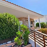 Gemuetliches In Mit Grossem Garten Und Meerblick By Interhome Σπίτι διακοπών Tarajalejo