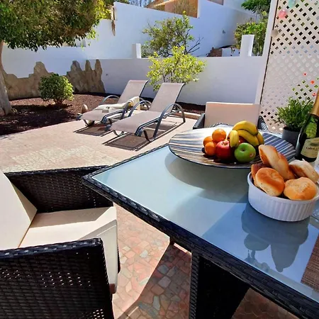 Gemuetliches In Mit Grossem Garten Und Meerblick By Interhome