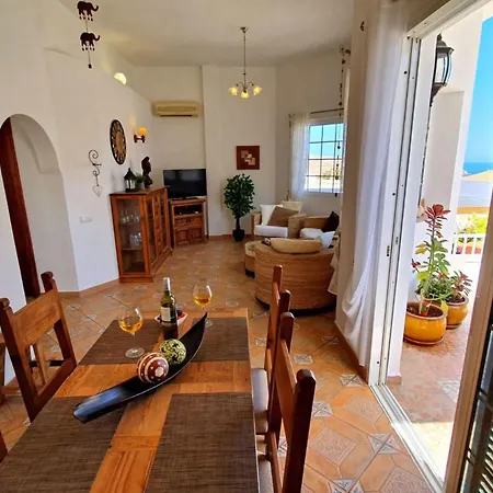 Gemuetliches In Mit Grossem Garten Und Meerblick By Interhome