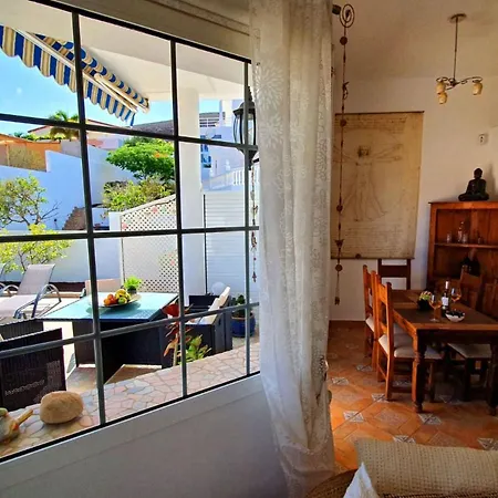 Ferienhaus Gemuetliches In Mit Grossem Garten Und Meerblick By Interhome