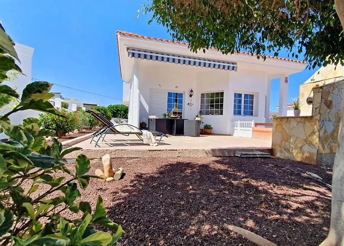 Gemuetliches In Mit Grossem Garten Und Meerblick By Interhome Ferienhaus *