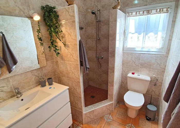 Gemuetliches In Mit Grossem Garten Und Meerblick By Interhome Tarajalejo