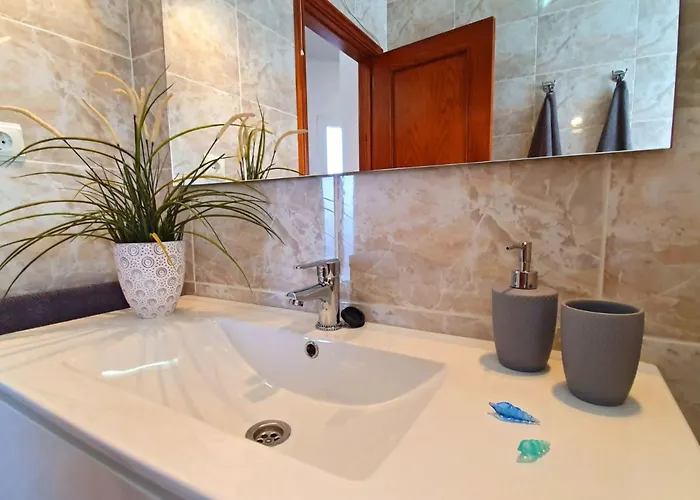 Gemuetliches In Mit Grossem Garten Und Meerblick By Interhome Ferienhaus